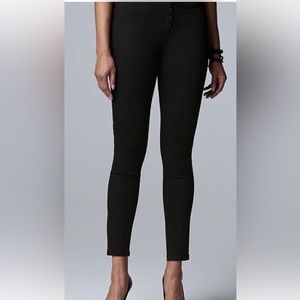 Women’s Simply Vera Vera Wang Black Button Front Skinny Jeans Size 12 NWT